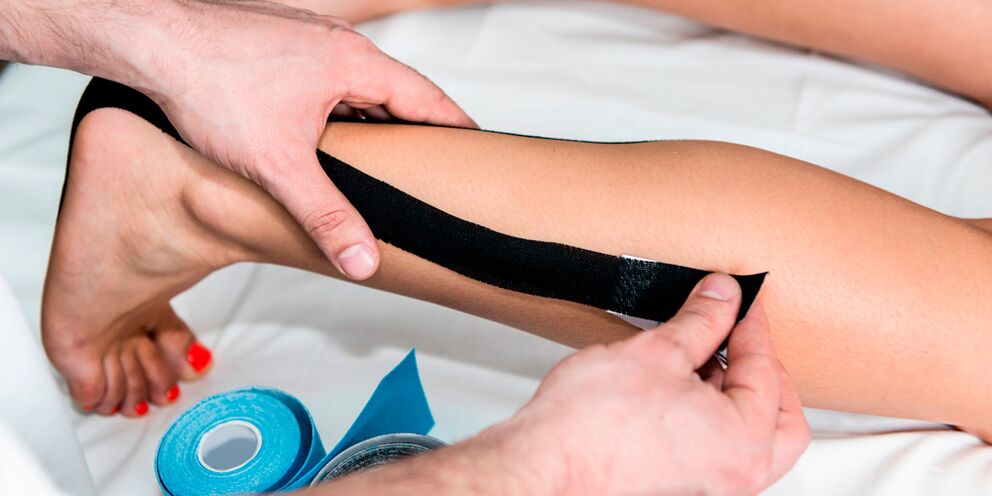 Cinta para deformar a artrose - fixación da articulación con cinta adhesiva