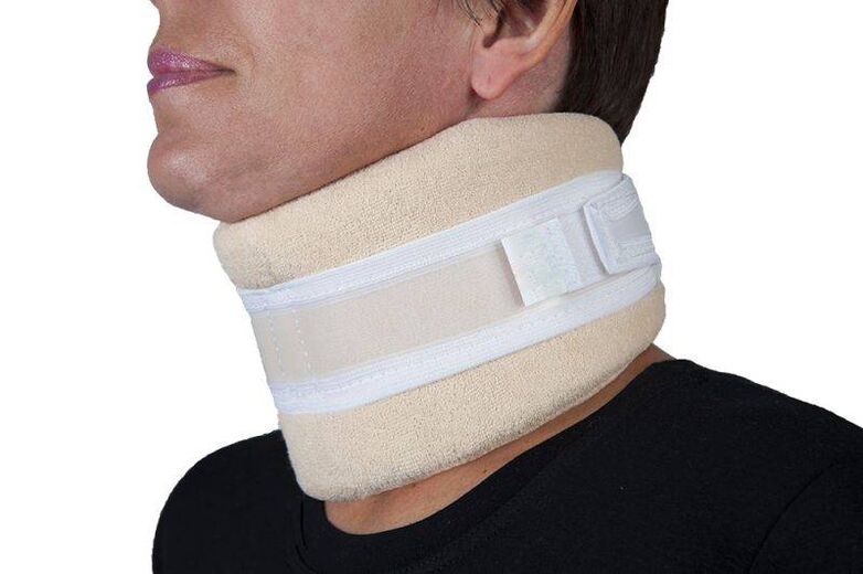 Collar para o tratamento da osteocondrose cervical